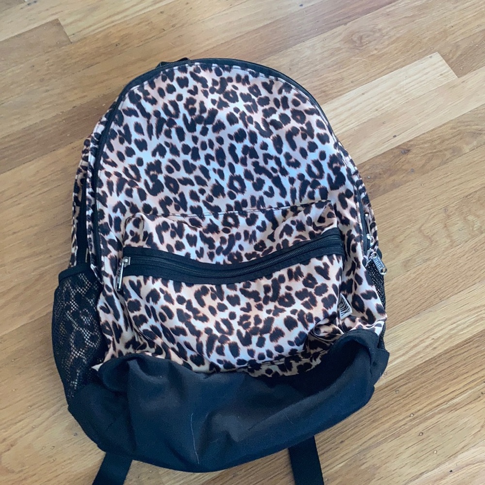 VS PINK leopard backpack